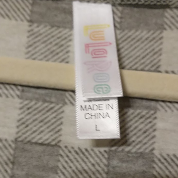 Lularoe Swing👚👚👚👚 - Picture 2 of 4